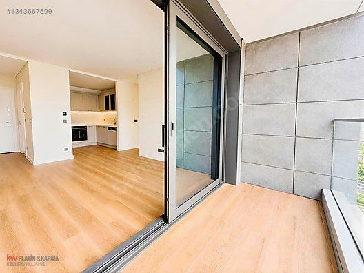 Batıyakası Köy'de köşe konumlu, yüksek şerefiyeli 1+1 daire, 7