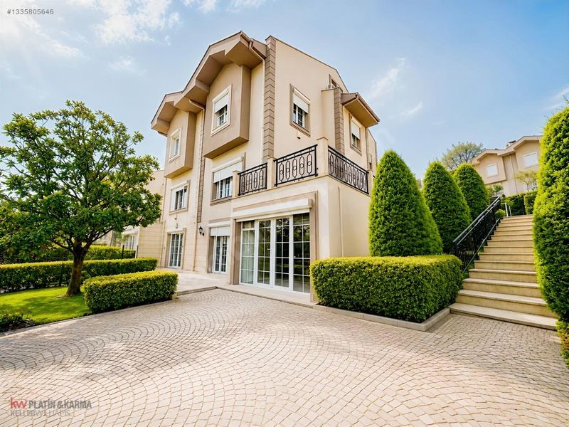 Petekkent Sitesi'nde bahçeli villa, 1