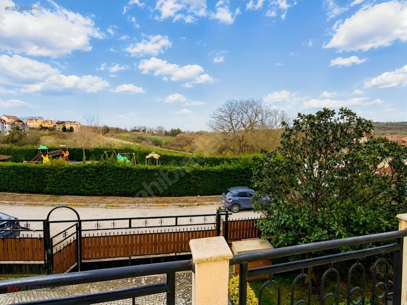 Petekkent Sitesi'nde bahçeli villa, 21