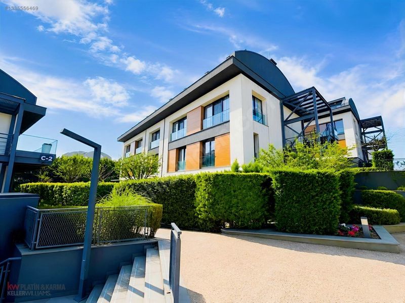 Terrace Hayat'ta önü açık tripleks villa, 10