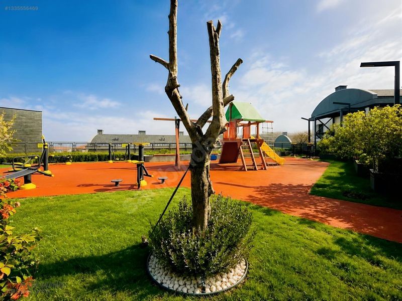 Terrace Hayat'ta önü açık tripleks villa, 13